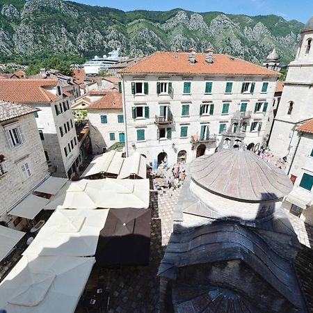 City View Apartment Kotor Luaran gambar