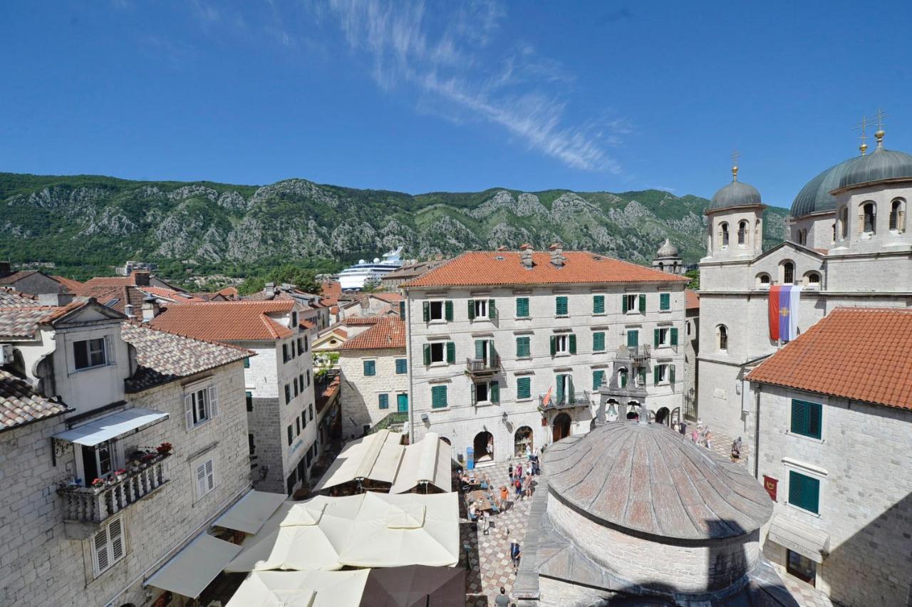 City View Apartment Kotor Luaran gambar