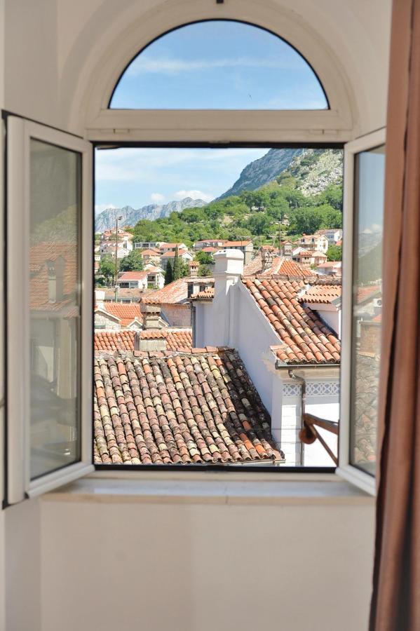 City View Apartment Kotor Luaran gambar